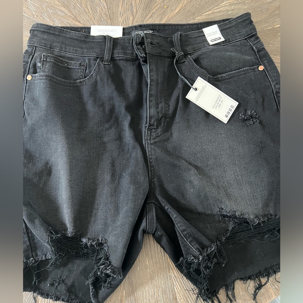 Black Judy Blue shorts